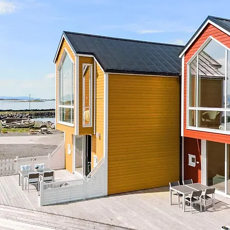 Semesterbostad 8 Person In Sandoy Finnøy