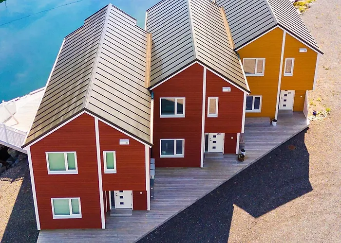 8 Person In Sandoy Semesterbostad Finnøy