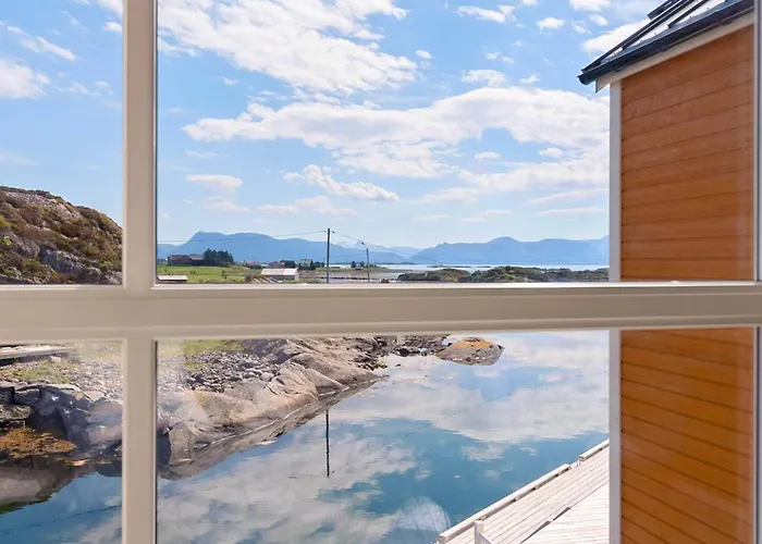 8 Person In Sandoy *