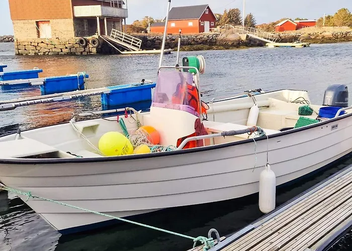 8 Person In Sandoy *