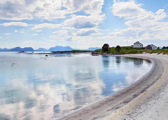 8 Person In Sandoy Semesterbostad Finnøy
